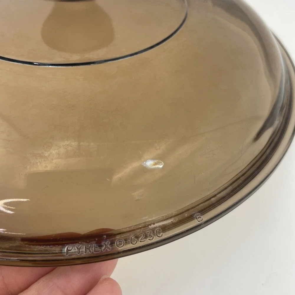Vintage PYREX Amber Glass Round Casserole 1.5L‎ Baking Dish 023N With Lid 623C